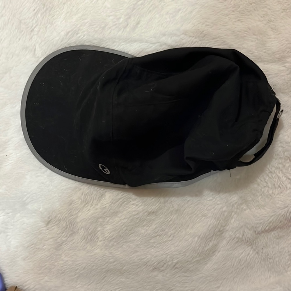 Athletic baseball cap